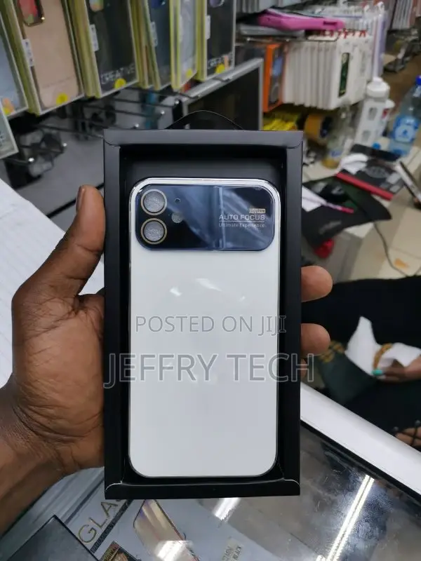 Auto Focus Magsafe Lens Case iPhone 11 Case