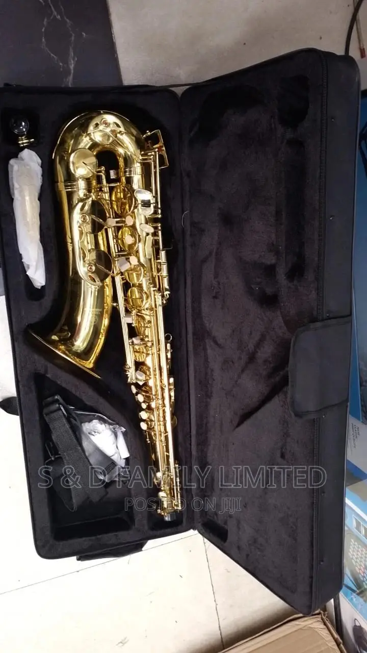 Yamaha Tenor Saxophone Gold Lacquer Finish