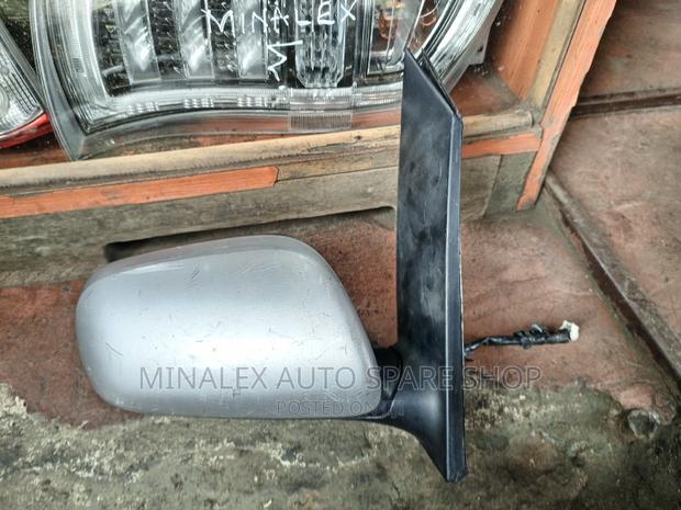 Sidemirror Toyota Isis RHS Without Indicator