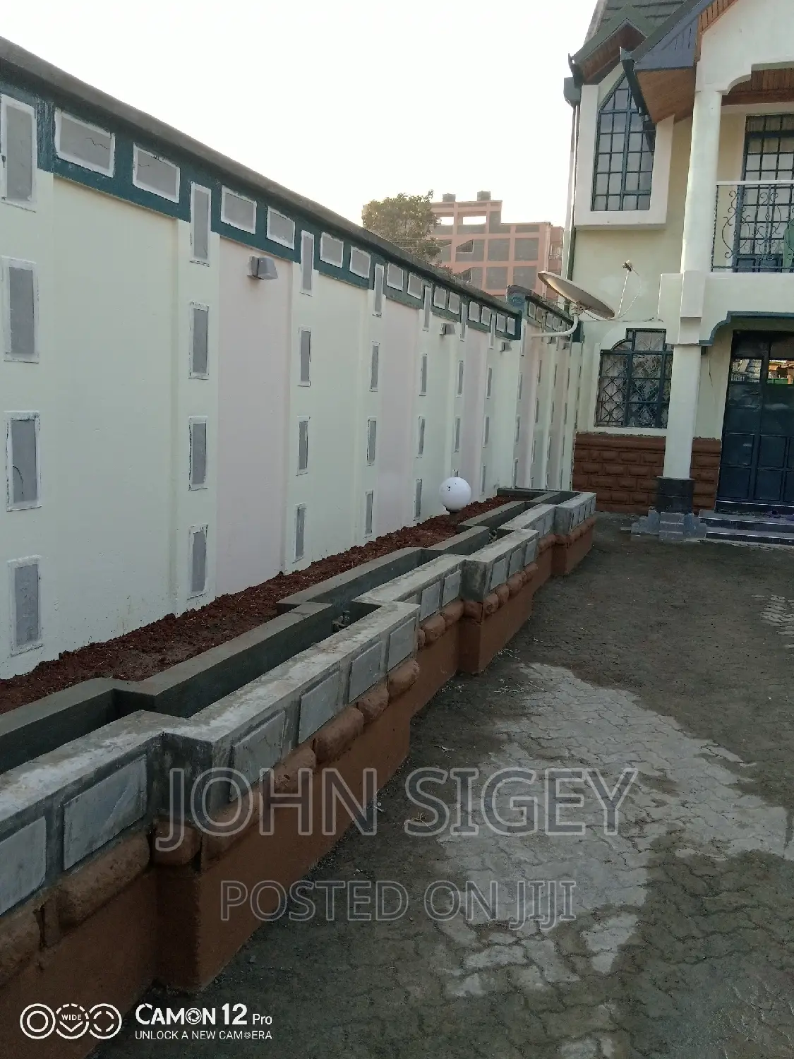 Excellent Plastering, Mouldings and Key Decorations