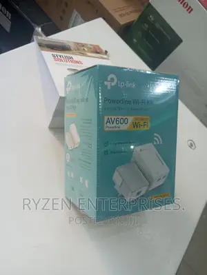 Tp-Link AV600 Power Line Wifi Extender/ AV600 TP-LINK AV600
