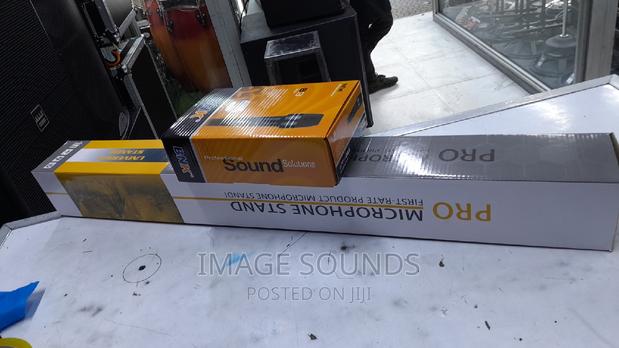 Corded Microphone BNK B3 and Microphone Stand Discounted - main view