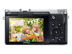 Samsung NX3000 Mirrorless Digital Camera With 16-50mm Lens