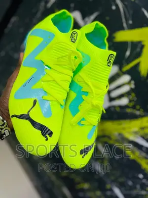 Puma Ultimate Powertape Luminous Green Boots