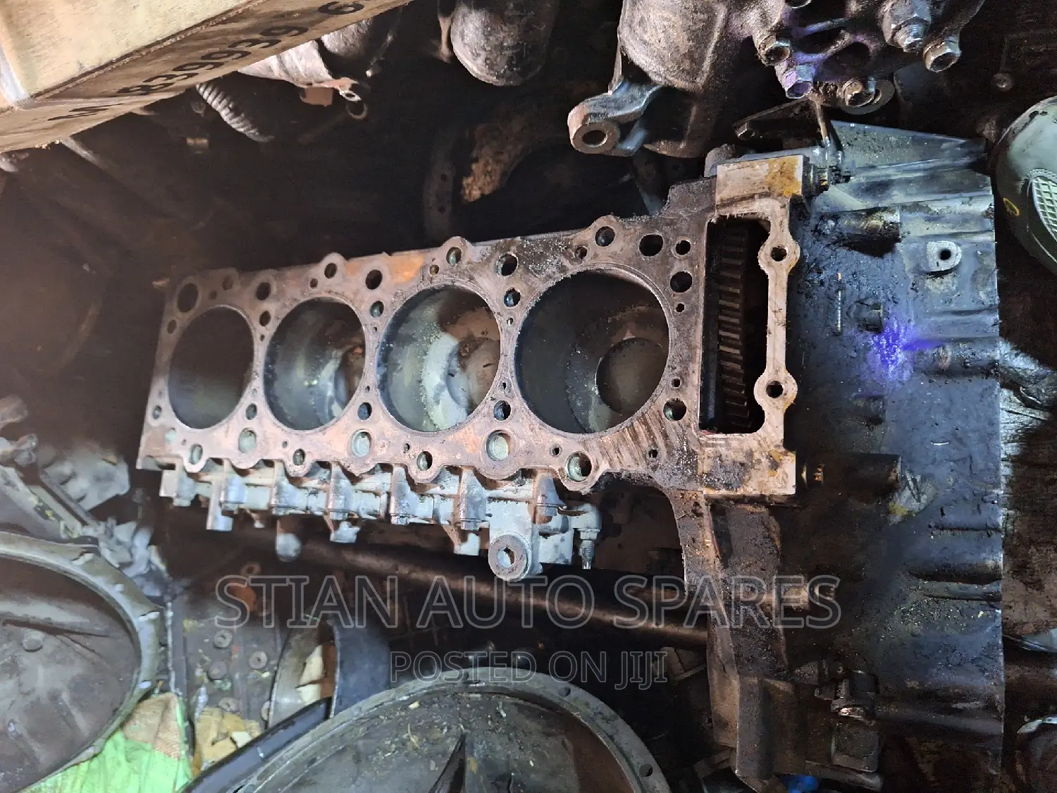 Isuzu 4.3nqr/NPR/NKR/Vuvuzela/FRR/FSR Half Engine