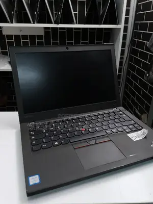 Laptop Lenovo ThinkPad X270 8GB Intel Core I5 SSD 256GB