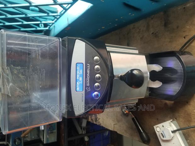 Automatic Coffe Grinder - thumbnail 2