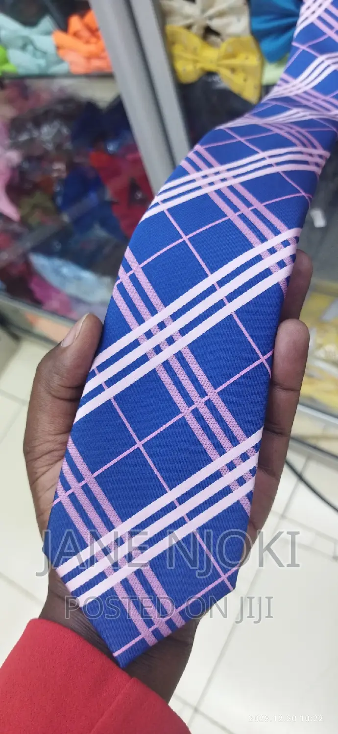 Men Tie Stripped