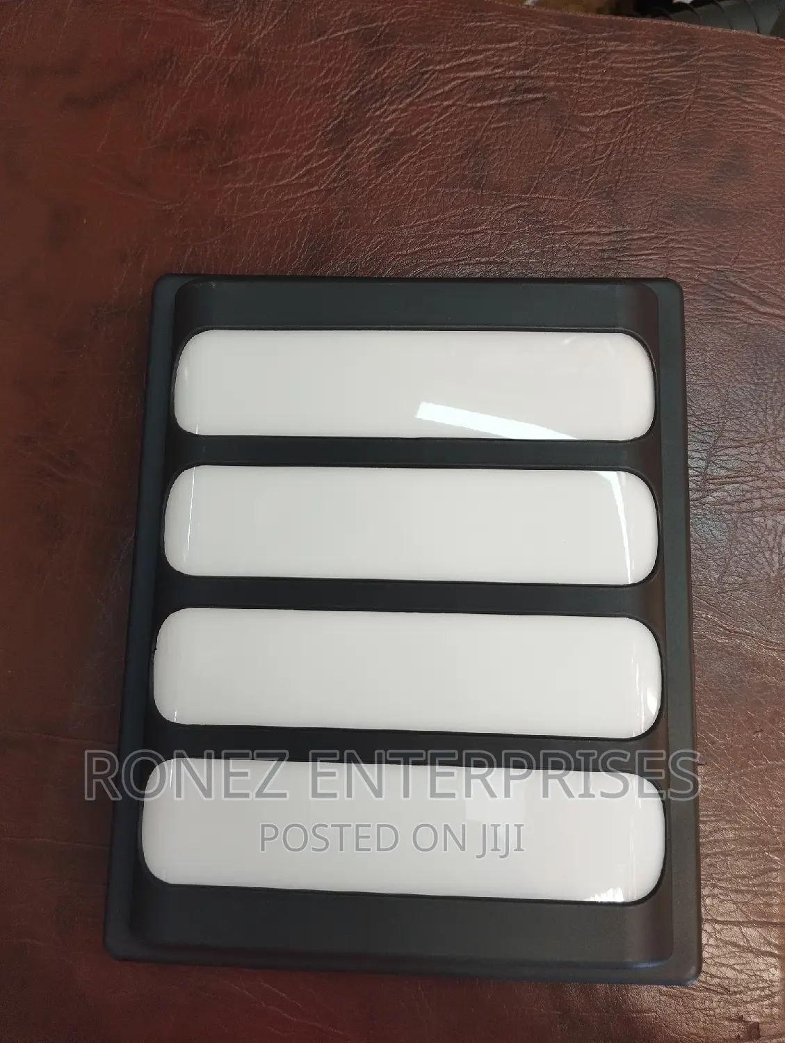 Led Bulkhead 24wlts