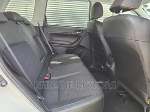 Subaru Forester 2.0XT Touring AWD 2016 Pearl