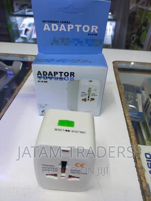 All in One Travelling Adapter - main view