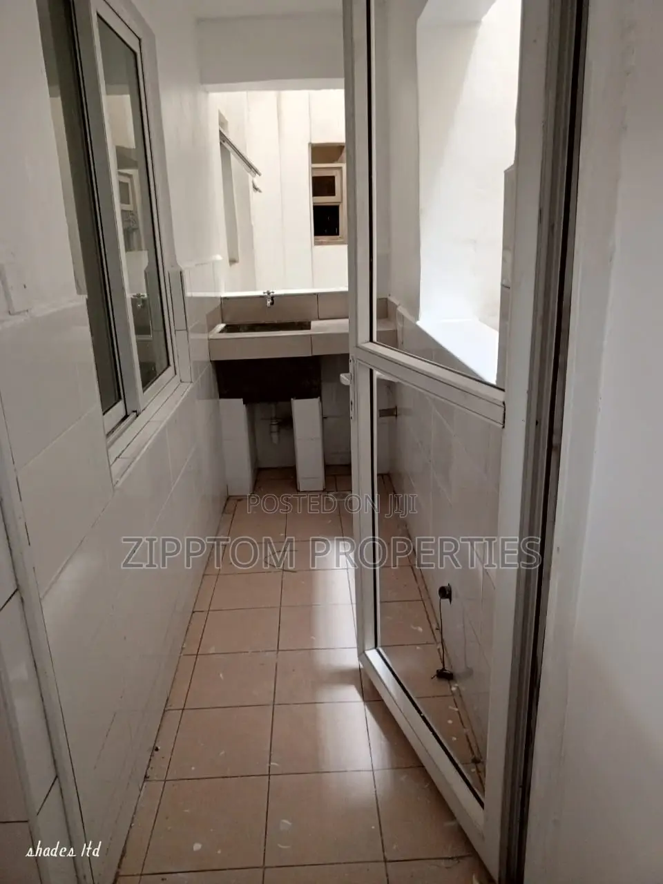 3bdrm Apartment in Madaraka for rent
