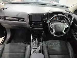 Mitsubishi Outlander 2.0 PHEV AWD 2016 Black