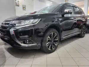 Mitsubishi Outlander 2.0 PHEV AWD 2016 Black