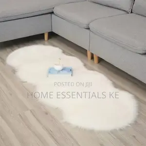 Chiwawa / Faux Fur Bedside Mats 60x160cm