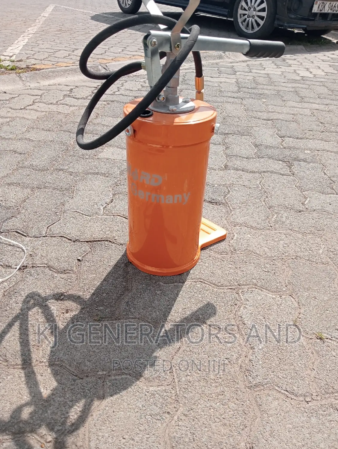 Hand Held Grease Pump .