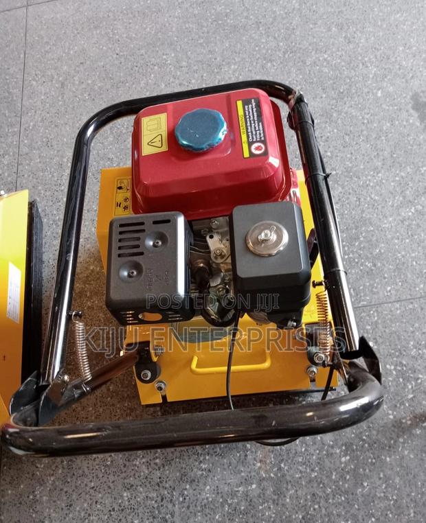 Powerhorse Plate Compactor Available - main view