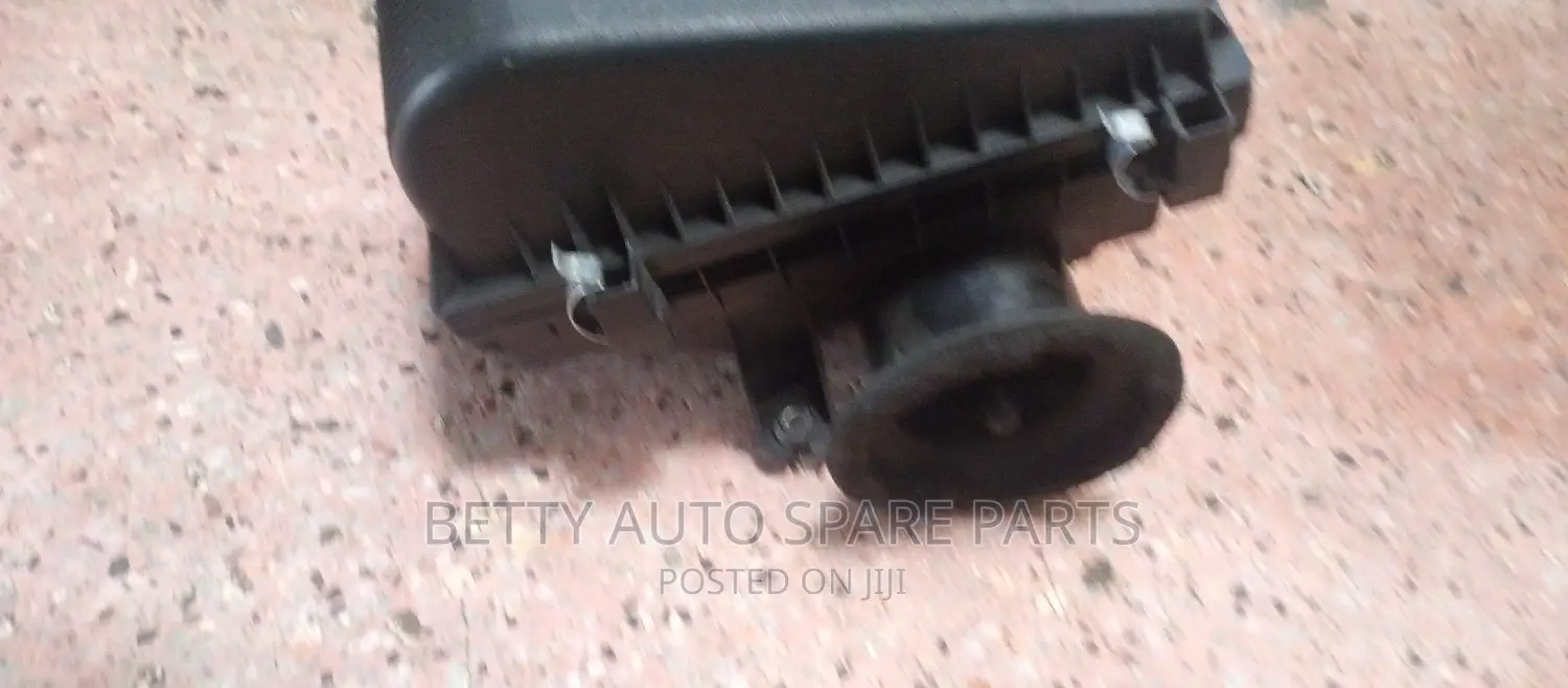 Toyota Vigo 4 Wd Air Cleaner