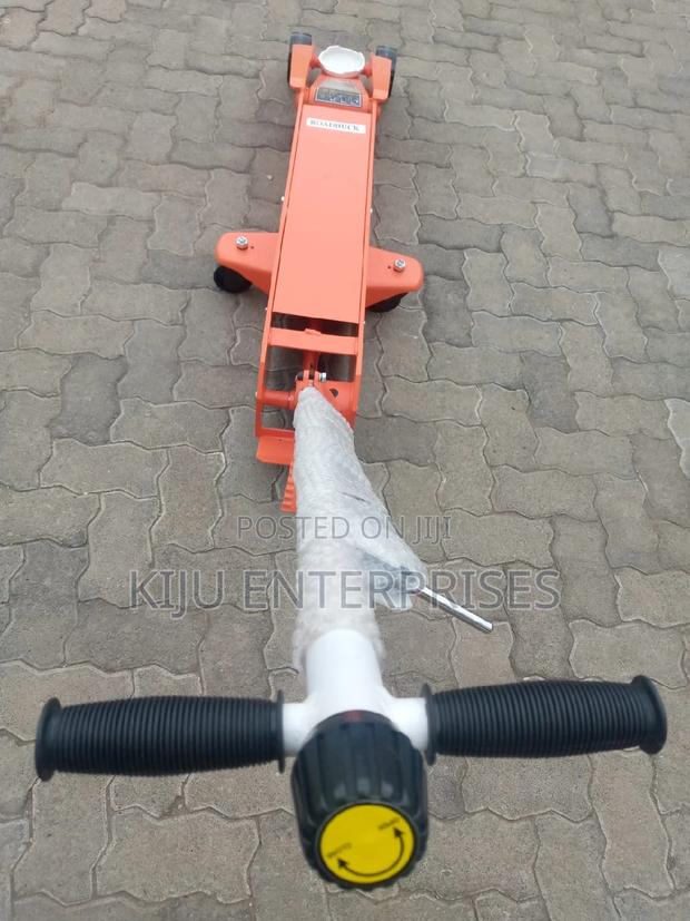 Trolley Jack Machine Available - thumbnail 3