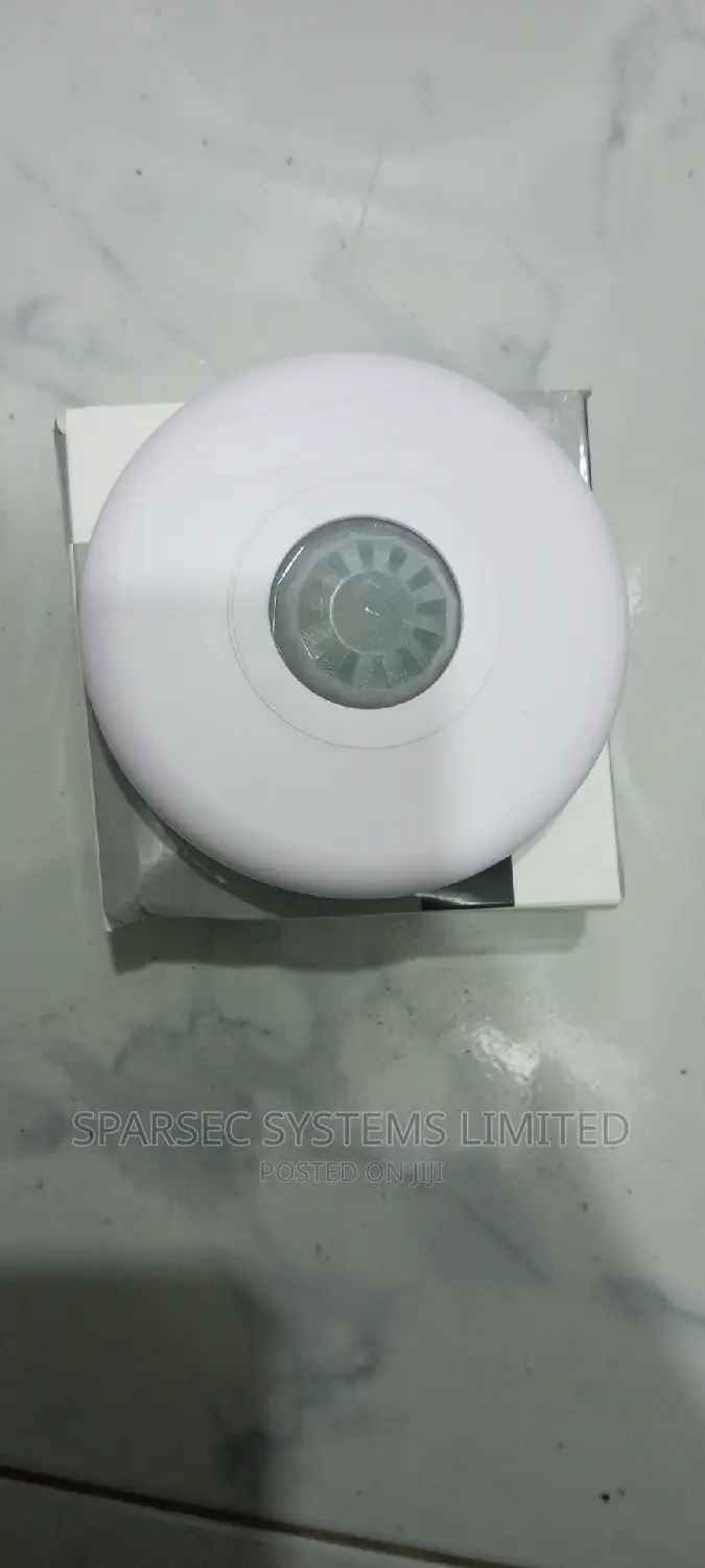 PIR Ceiling Detector