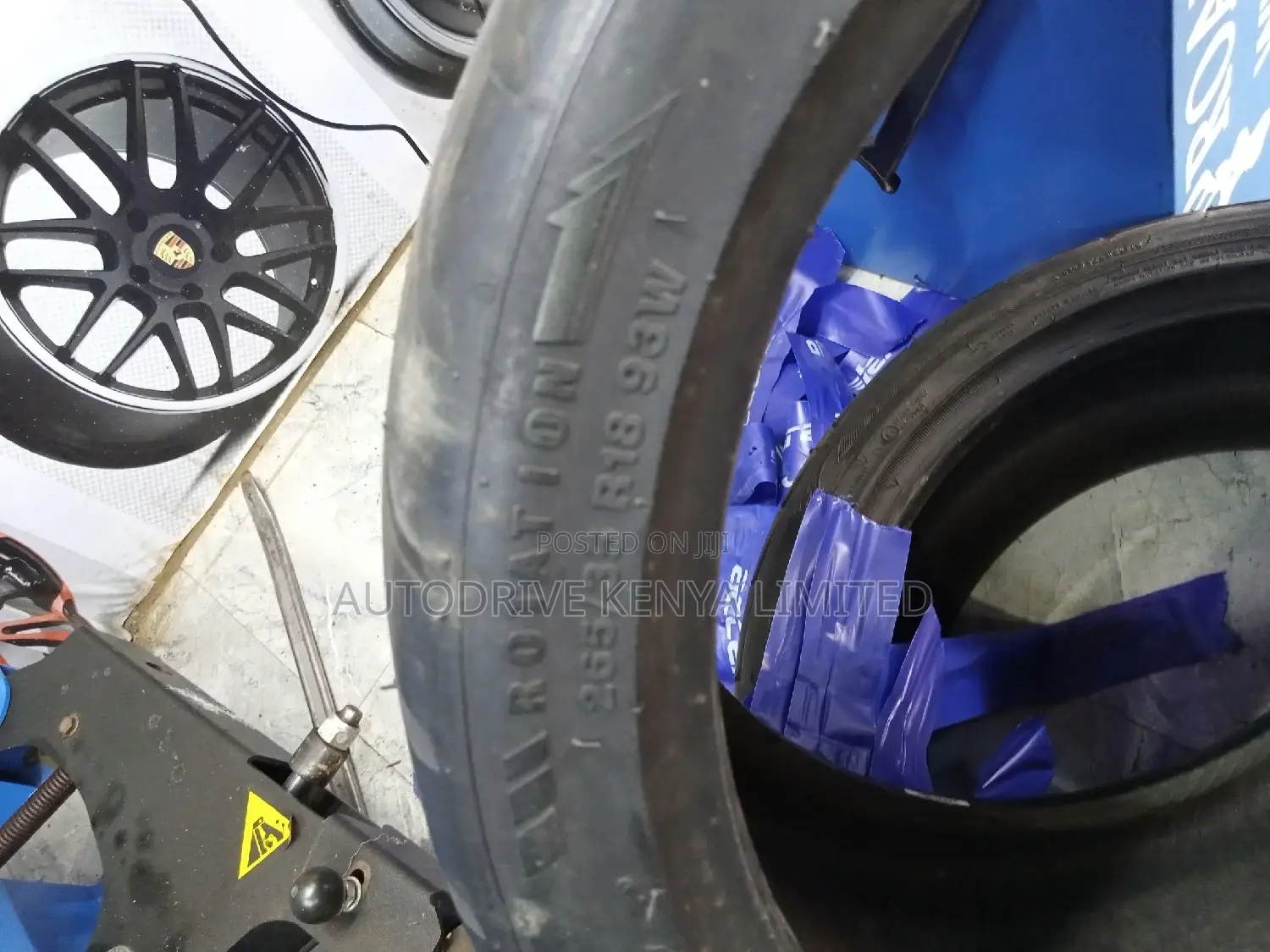 265/35r18 Accelera Tyre