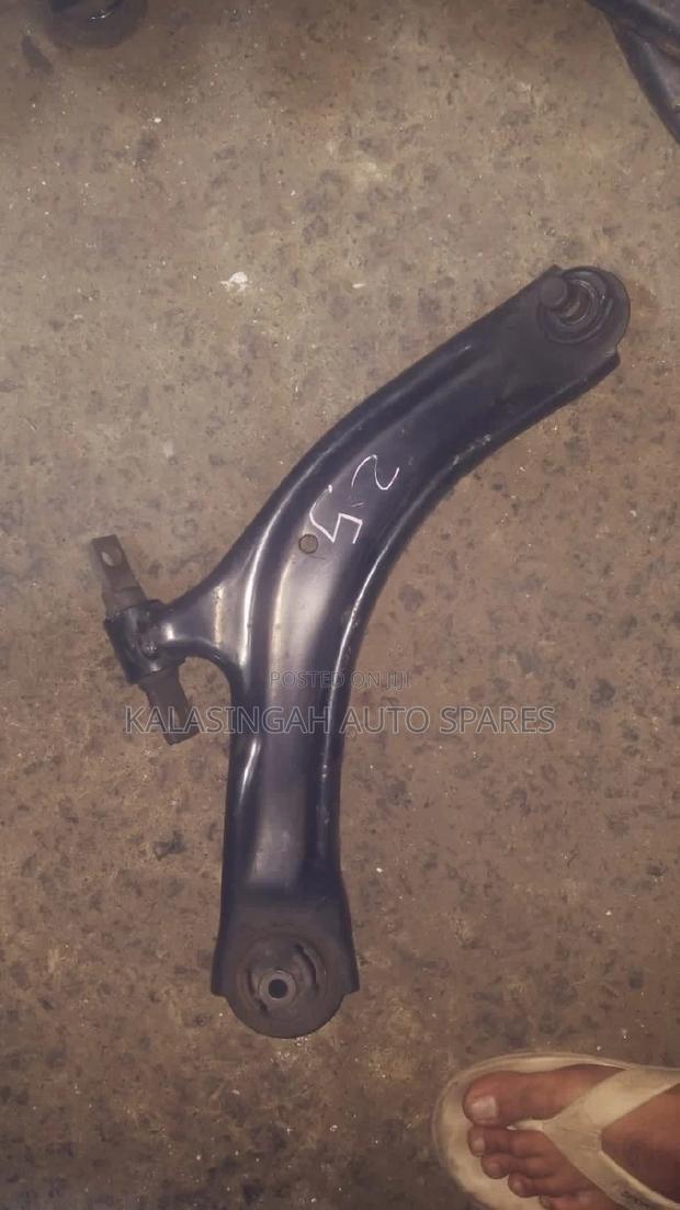 Control Nissan X-Trail Nt31 - main view