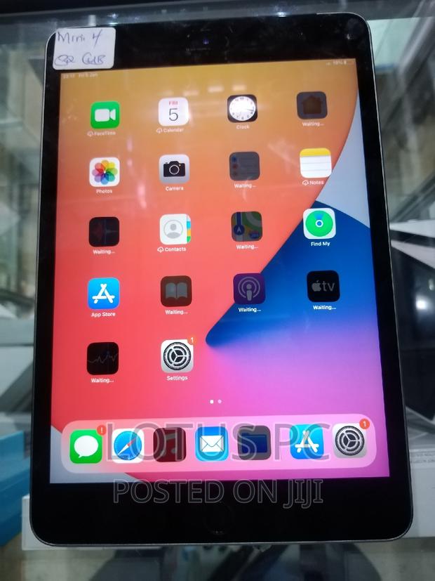 Apple iPad mini 4 32 GB Gray