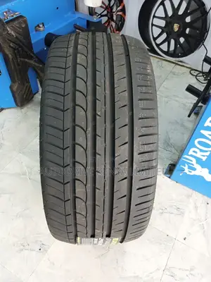245/35r19 Blackhawk Tyre