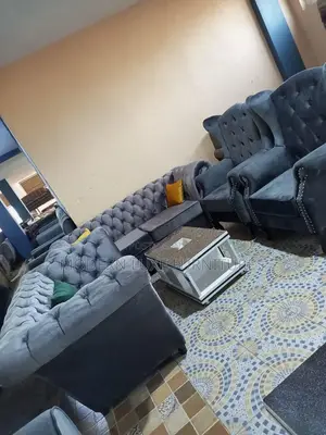Elegant 7 Seater Chesterfield Sofa