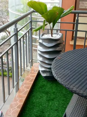 Fibreglass Flower Pots (Tower Twist Fibreglass Planter)