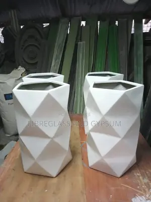 Fibreglass Flower Pot/Planter