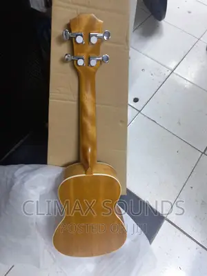 Ukulele Spanish GTR