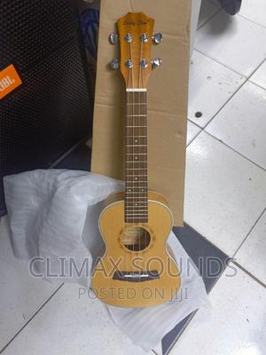 Ukulele Spanish GTR - main view