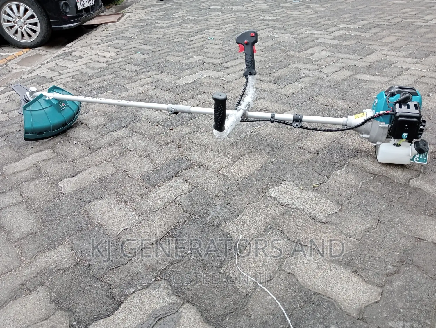 Gasoline Powered Total Grass Trimmer