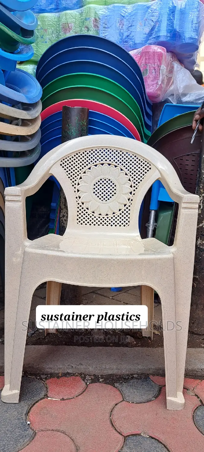 Dotted Cream Plastic Chairs