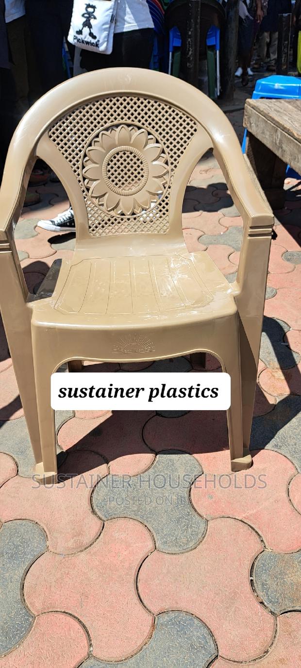 Brown Plastic Chairs - thumbnail 2