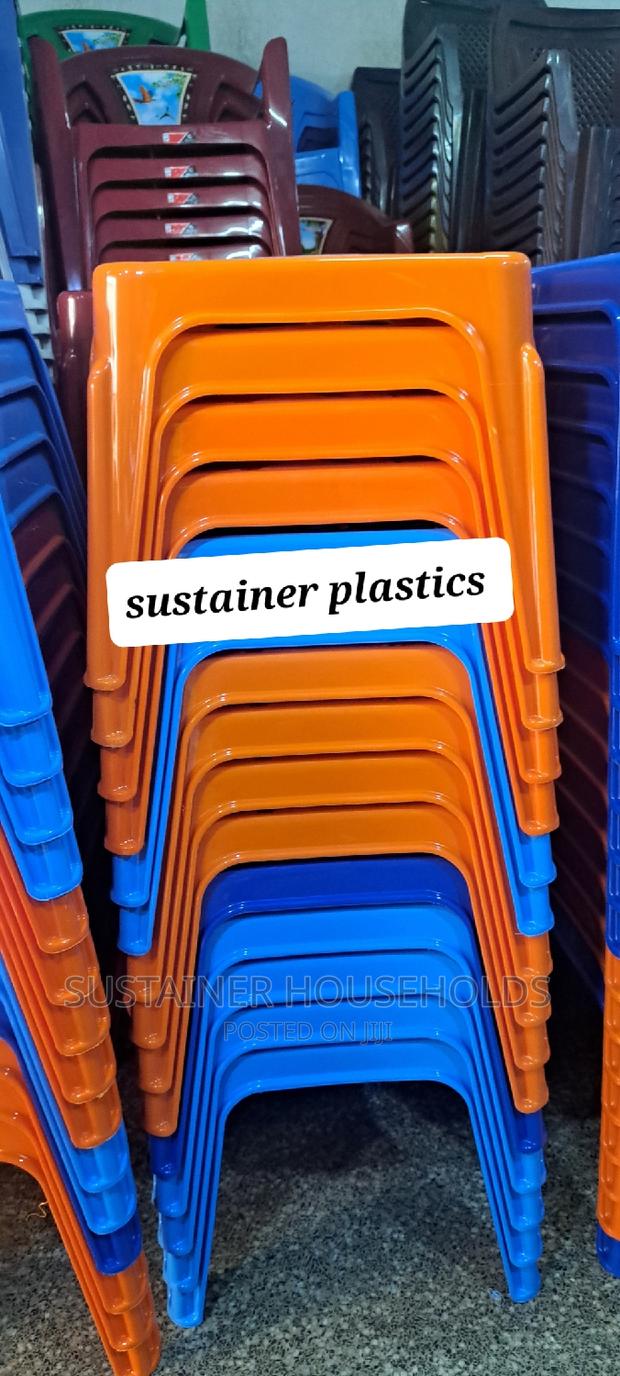 Longlasting Plastic Tables - main view