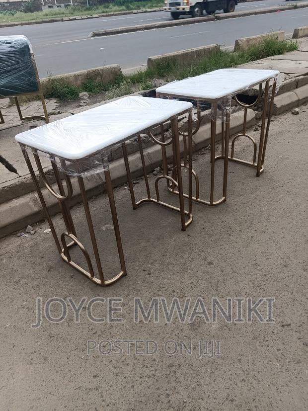 Manicure Marble Tables. - main view