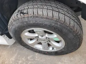 Toyota Land Cruiser Prado 2.7 2018 Pearl