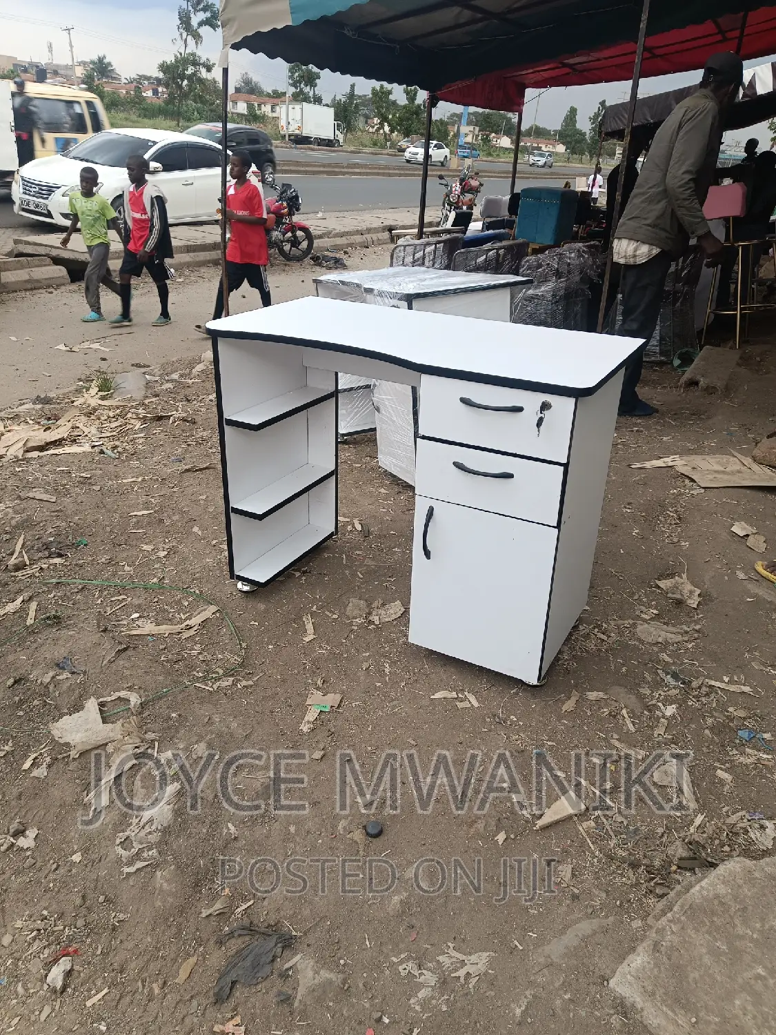 Manicure Table, White and Some Black.