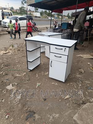Manicure Table, White and Some Black. - thumbnail 2