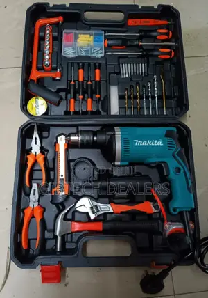 Drill Set. Makita Drill Sets