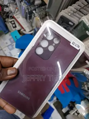 Samsung Galaxy S22 Ultra 5G Cover Maroon Frosted Glass Soft