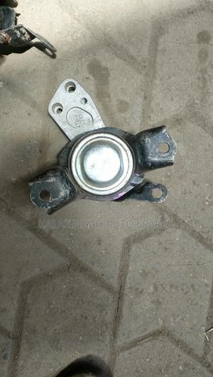 Engine Mounting - thumbnail 2