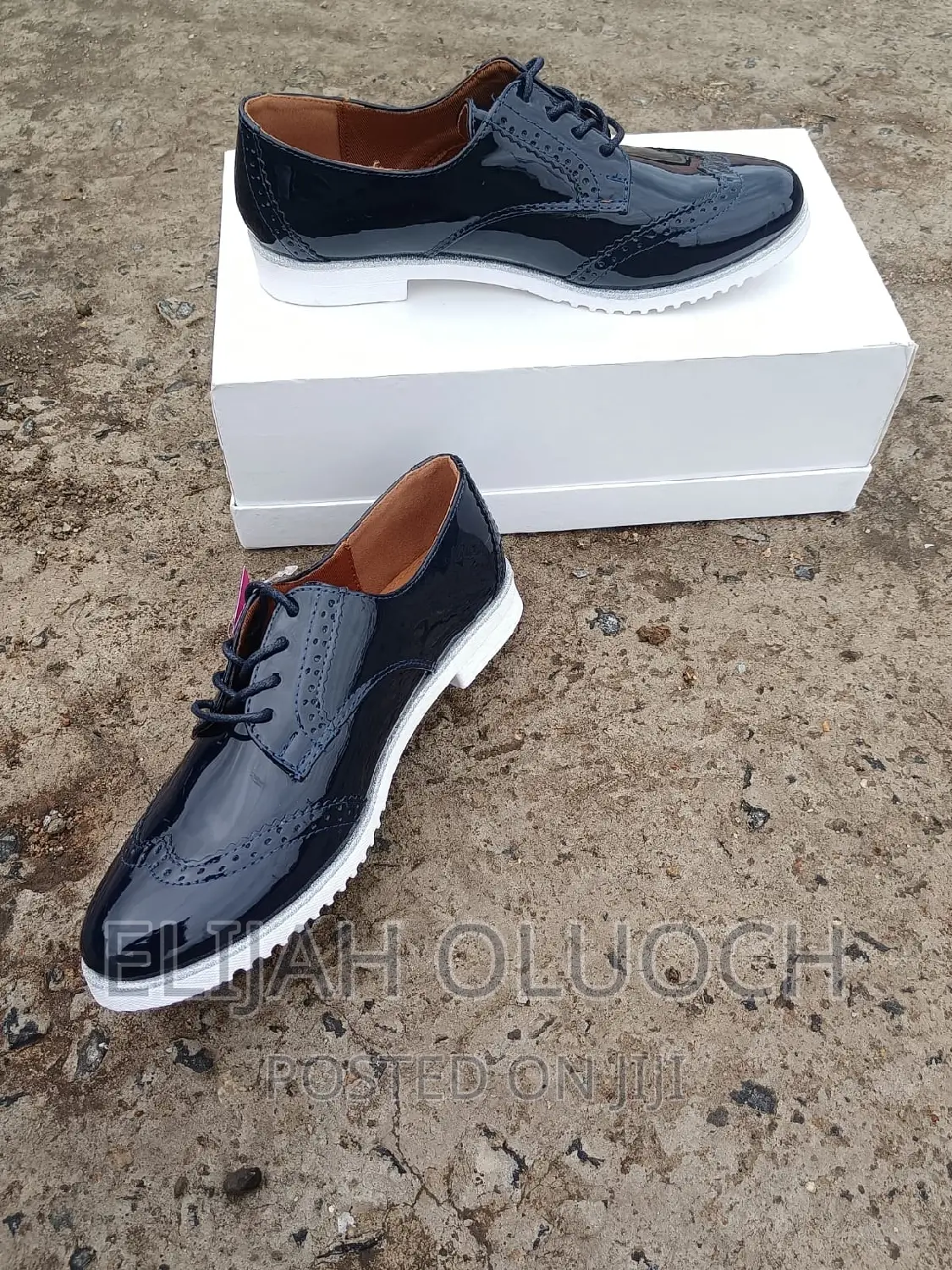 Brogue White Sole