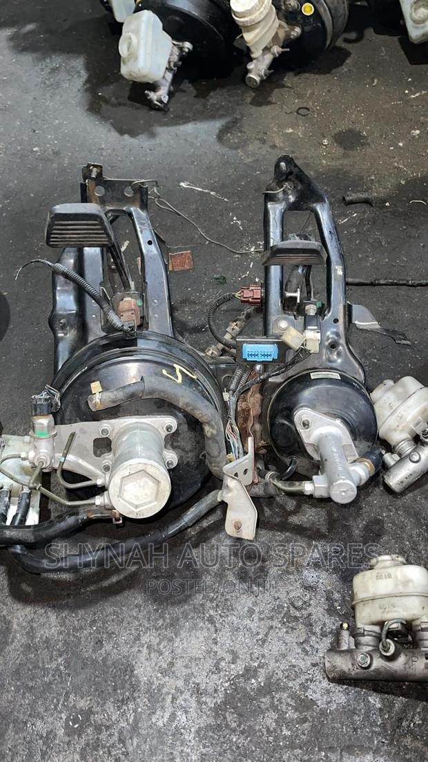 Isuzu 4.3 Brake Booster Complete Plus Clutch Booster