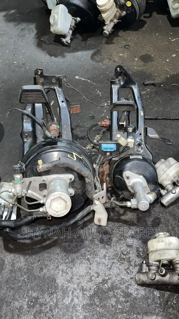 Isuzu 4.3 Brake Booster Complete Plus Clutch Booster