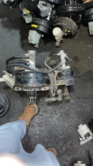 Isuzu 4.3 Brake Booster Complete Plus Clutch Booster