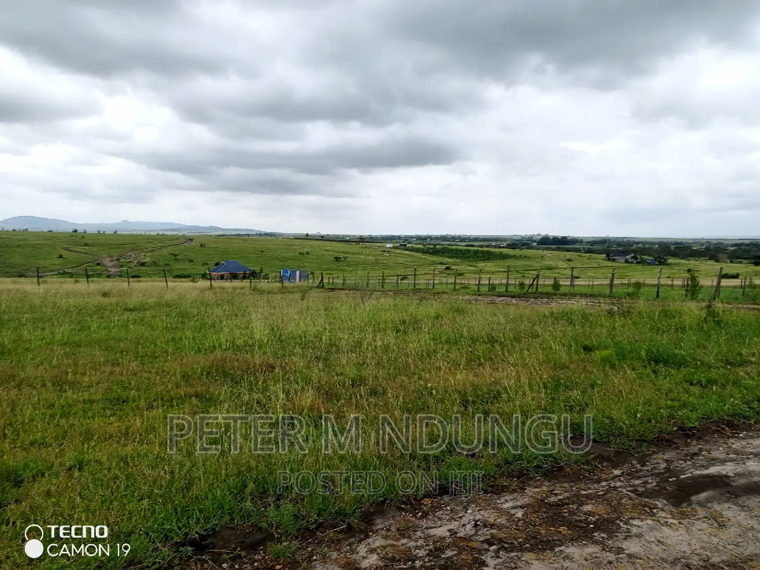 Plots on Sale, Joska