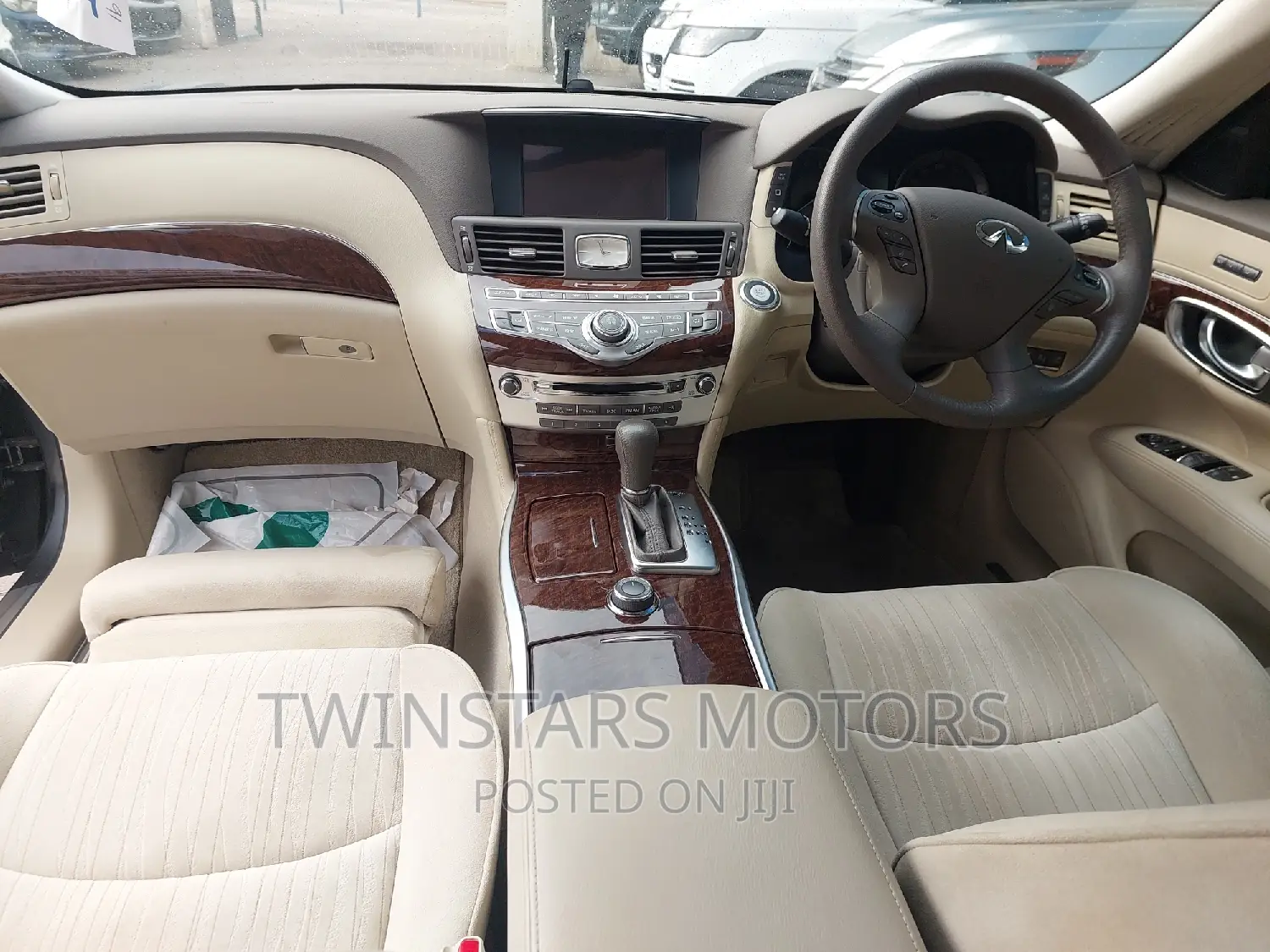 Nissan Fuga 2017 Gray